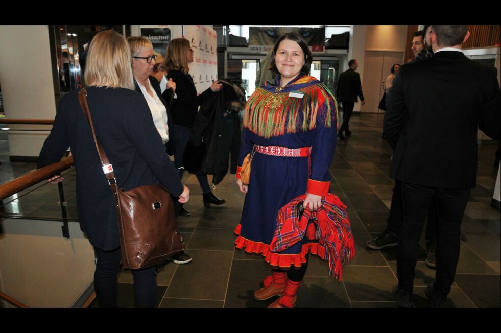 Leder Solveig Ballo i Sápmi næringshage mens hun i normaltider for to uker siden lobbet på NHO-konferansen i Alta for kapital til samisk næringsliv. Nå går kapitalmangelen fra vondt til verre, ifølge Ballo. Foto: Rita Heitmann