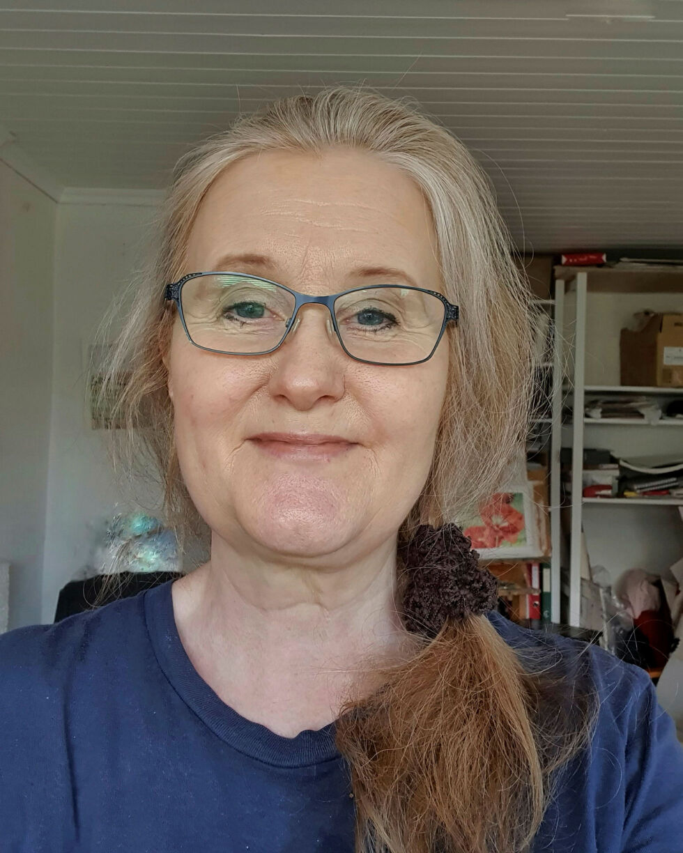 Liv Halvorsen er tilfreds med at hun har kunnet leve av å lage bilder og undervise i maling de siste 20 årene.
 Foto: Privat