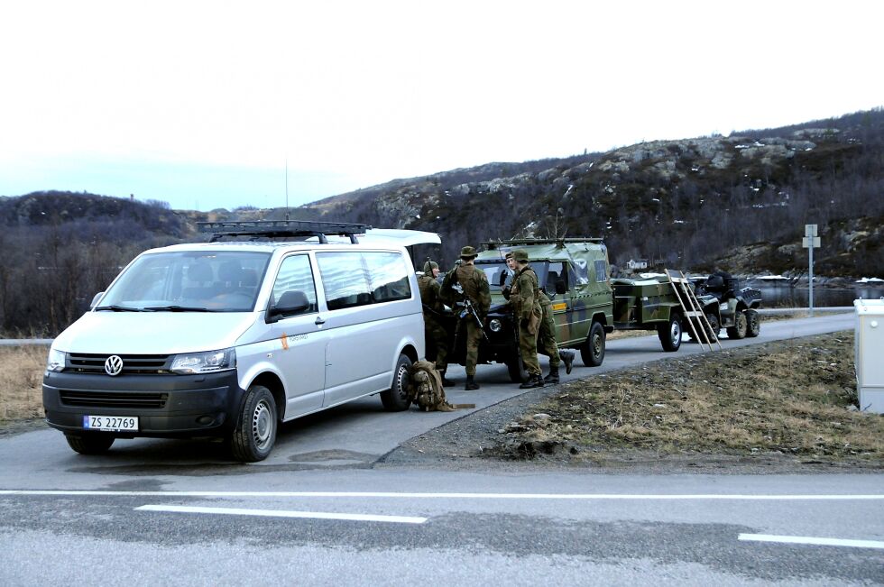 Politiet og grensevakta satte tirsdag ettermiddag igang en større leteaksjon etter en savna mann i området fra Elvenes og inn mot Storskog ved russegrensa.
 Foto: Halllgeir Henriksen