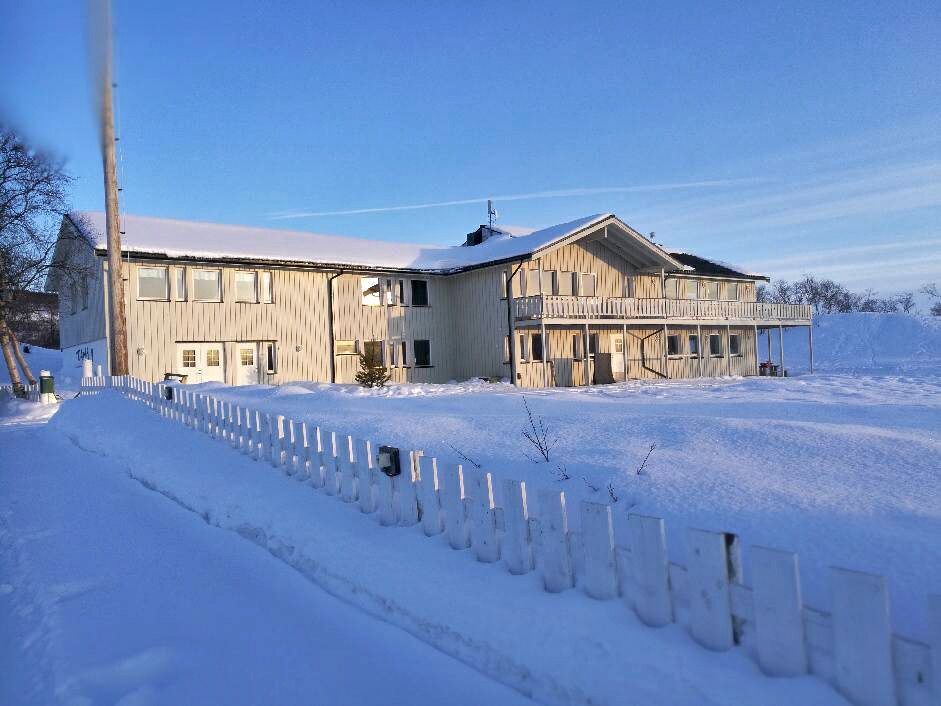 Tana Montessoriskole har slitt med økonomien de siste årene.
 Foto: Erik Brenli