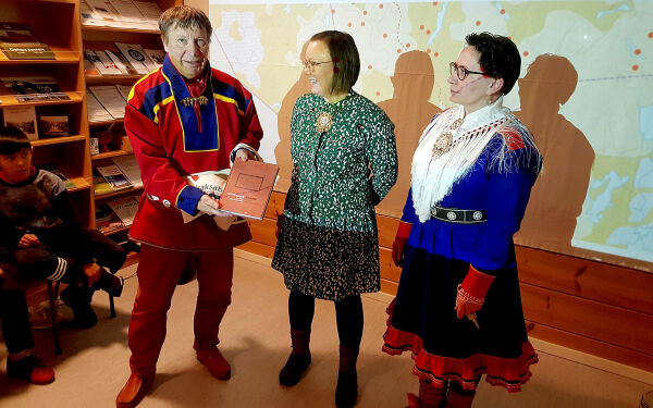 Samler inn samiske stedsnavn i Varanger