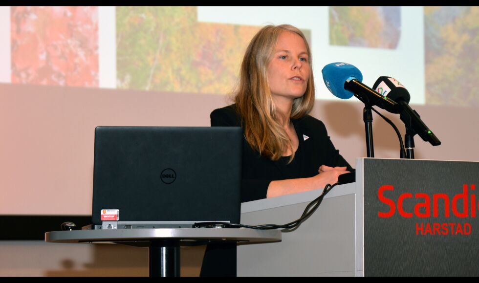 Kirsti Bergstø (SV) fikk ikke gjennomslag for at fylkestinget kan vedta uttalelser i sitt første møte.
 Foto: Steinar Solaas