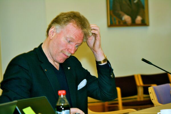 Må kutte, føler ubehag