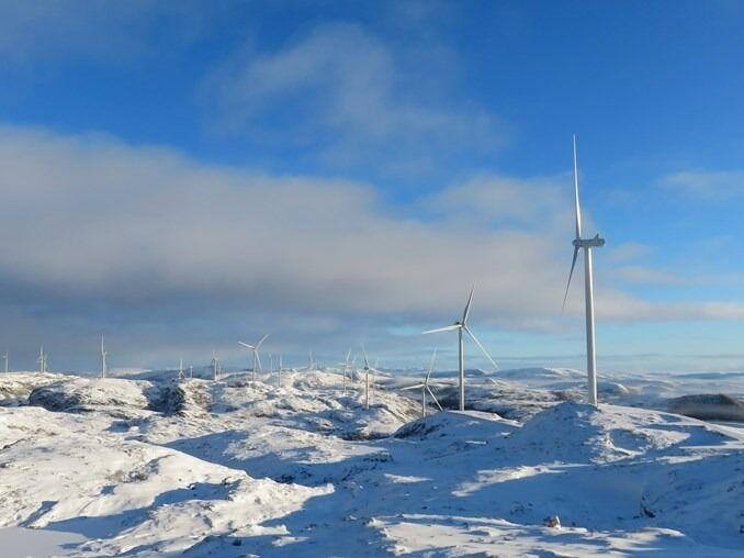 Storheia vindpark i Åfjord kommune på Fosen er med sine 80 turbiner Norges største.
 Foto: Fosen Vind