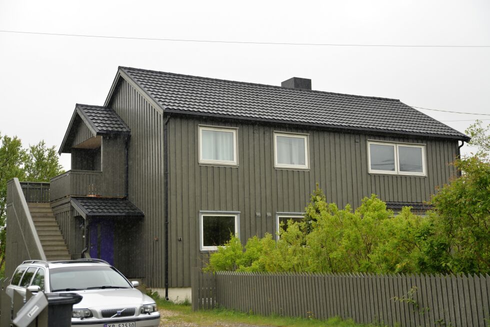 Kirkeveien 10 (gnr 17 bnr 294) i Lakselv er solgt for 2.980.000 fra Mikkel Isak Nilsen Gaup til Karstein Hellan Myklebust og Susanne Myklebust (29.06.2020).
 Foto: Sonja E. Andersen