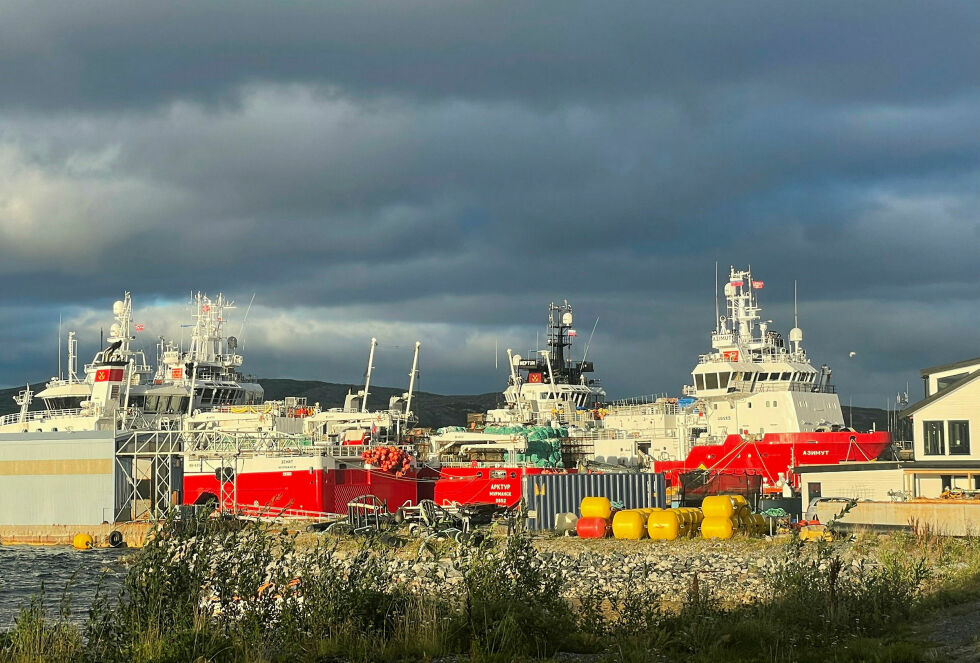 Russiske sjøfolk på besøk frykter at deres bevegelsesfrihet i Kirkenes kan bli ytterst begrensa.
 Foto: Birgitte Wisur Olsen