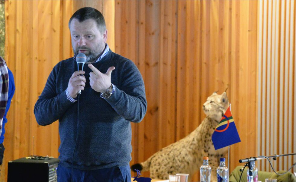Håkon Hermandstrand har funnet spor av den bortgjemte samiske historien.
 Foto: Steinar Solaas