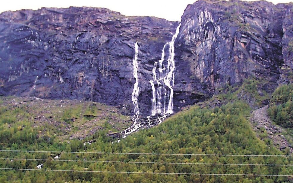 Hernrikka-fossen i Spansdalen.