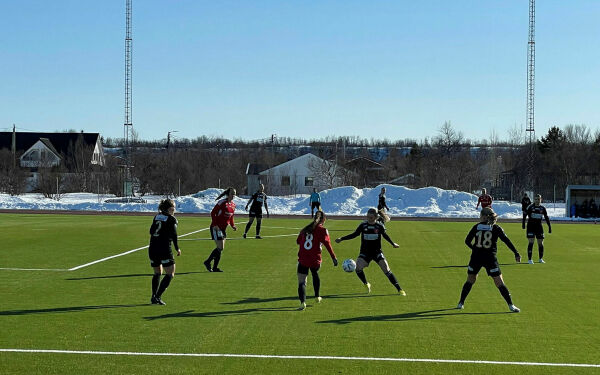 Historisk kamp for PILs damelag