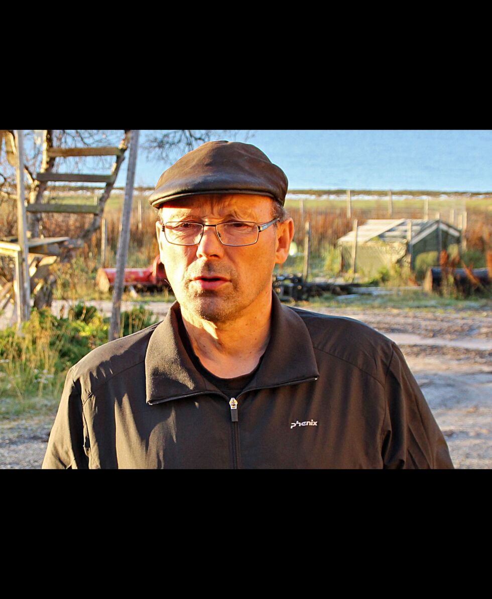 Øystein Nilsen er svært skuffet over at flertallet i kommunestyret ønsket navnet Varangerbotn og ikke Vuonnabahta. Han mener Ap i denne saken har brukt partipisken i avstemningen.
 Foto: Torbjørn Ittelin