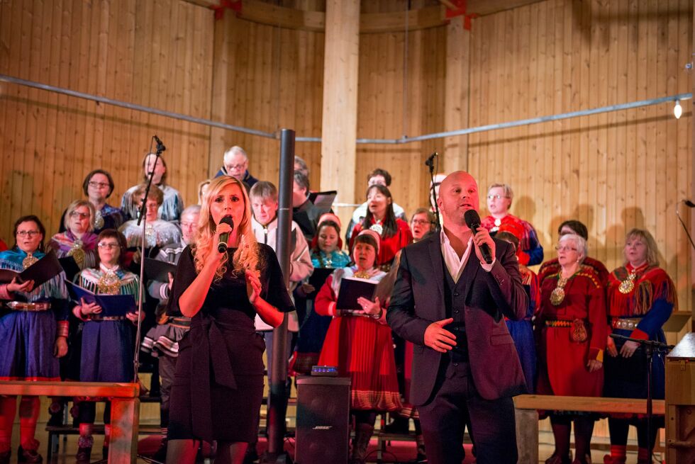 Arredondo og Sødal inviterte publikum til å plystre, joike og synge med i kor.
 Foto: Frøydis Falch Urbye