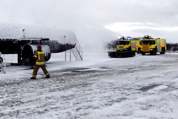 Brannfolk vil svi av 15.000 liter parafin