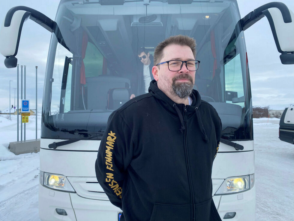 Per Inge Heitmann Olsen har ledet Rockebussen Finnmark i mange år, og er og leder av ungdomsklubben i Nesseby. Om få dager får han besøk av ungdom fra flere land.
 Foto: Thor Thrane