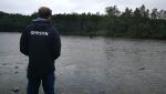 Rensker vekk pukkellaksen