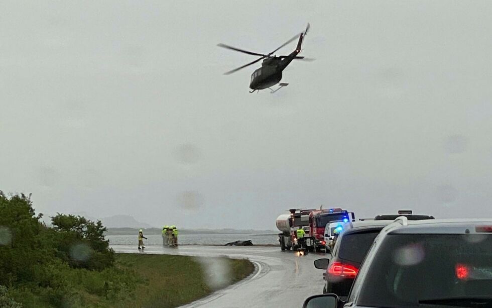 Redningsetatene kom raskt til ulykkesstedet, og mannen ble fløyet til Kirkenes sykehus med helikopter.
Foto: Privat.