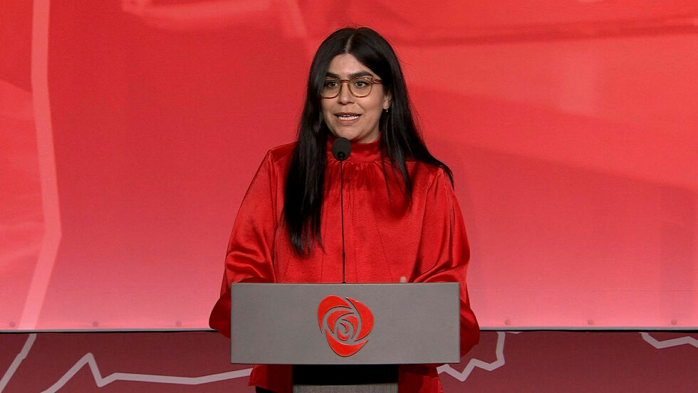 Sara Shafighi (Ap) er kommunalråd i Trondheim, noe som betyr at hun er medlem i formannskapet og heltidspolitiker som opererer innafor alle politiske områder i kommunen. Hun er tidligere rådgiver for ordfører Rita Ottervik, og var varaordførerkandidat foran valget i september. Bildet er fra Arbeiderpartiets landsmøte i mai i fjor.
 Foto: Arbeiderpartiet