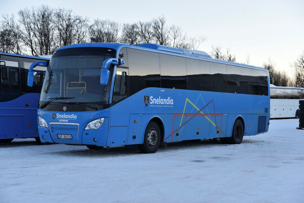 Tana eldreråd forklarer fylkeskommunen hvor viktig det er å ha et busstilbud som gjør at eldre i bygdene kan bruke tilbudene i kommunesenteret.
 Foto: Kristin Humstad