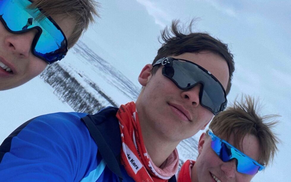 Marius Bernhardsen (fra venstre), Alexander Mietinen og Petter Dervola Johansen brukte skjærtorsdagen til en treningsøkt på 10 mil.
FOTO: PRIVAT
 Foto: Privat