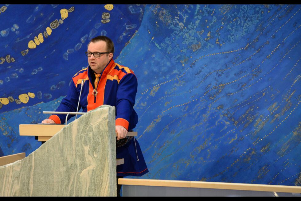 Plenumsleder Jørn Are Gaski (Ap) har planen klar for hvordan Sametinget skal følge om sannhets- og forsoningskommisjon.
 Foto: Steinar Solaas