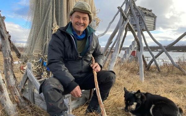 Tar makeskiftet inn for retten