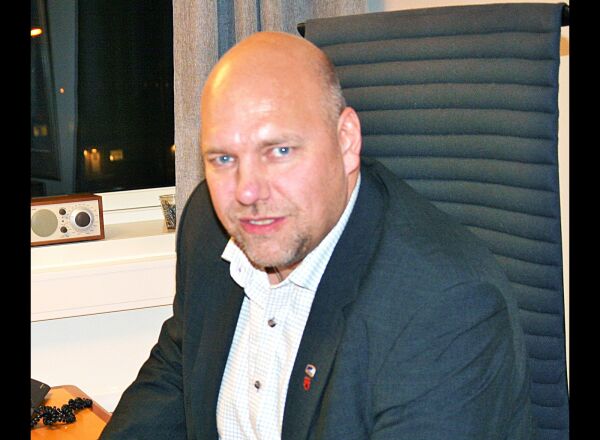 Ber Sjåstad sette seg ved forhandlingsbordet