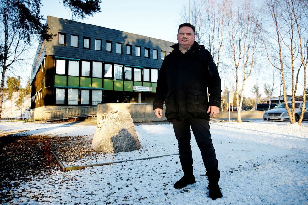 Først et grundig folkemøte om eierskapet til Karasjoks utmark. Så debatten om hvordan dette store landstykket og dets herligheter skal forvaltes. Karasjoks ordfører, Svein Atle Somby ønsker bred deltakelse, og alle ulike syn på bordet.
 Foto: FOTO.FRØYDIS FALCH URBYE