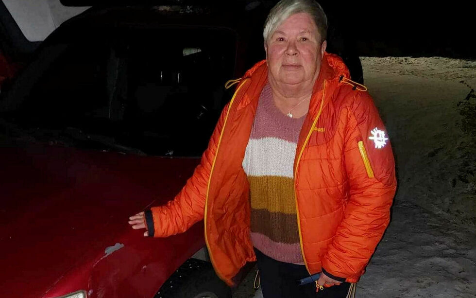 Anne Grethe Bergersen er glad for at bilfører meldte seg etter utallige delinger av et innlegg på Facebook, men er svært misfornøyd med at han bare stakk av. 
– Men nå er alt såre vel, sier hun.
 Foto: Privat