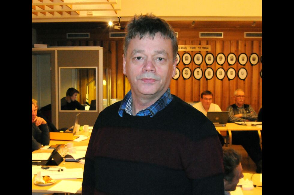 – Vi må ha goder som skole, eldresenter og gatelys eller så er det ikke aktuelt med sammenslåing, sier talsperson og nestleder Fred Johnsen i Austertana bybygdelag.
 Foto: Arkiv