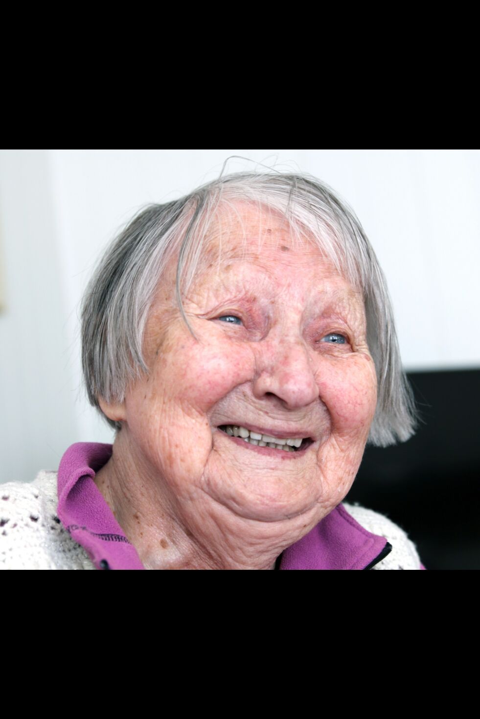 Siri (Sigrid) Gai, har vært viktig for det samiske i Sør-Varanger på mange måter. Den litt stille og forsiktige damen tar nå livet med ro i Kirkenes og pusler litt med duodji når formen sier så.
 Foto: Silje L. Kvammen