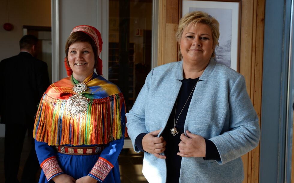 Bildet er fra 2017 der Aili Keskitalo (NSR) og statsminister Erna Solberg (H) møttes og blant annet diskuterte samisk rettssikkerhet.
 Foto: Steinar Solaas (arkiv)