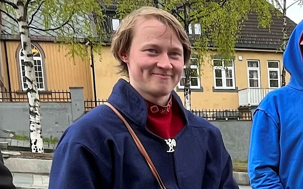 Vi får høre Emil Kárlsen på Riddu Riđđu i år.
 Foto: Elin M. Wersland