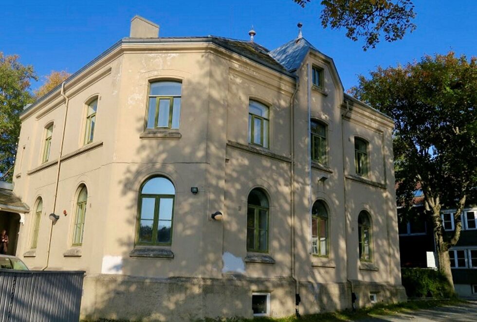 Samisk hus i Trondheim. Ei staselig bygning som venter på dyktige håndverkere
 Foto: June Sommer Strask