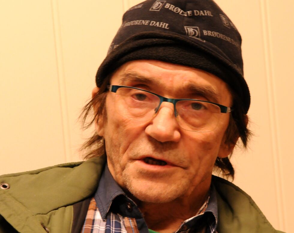 Brannsjef Alf Isaksen som ikke har fått trent sine mannskaper tilstrekkelig.
 Foto: Stein T Svala