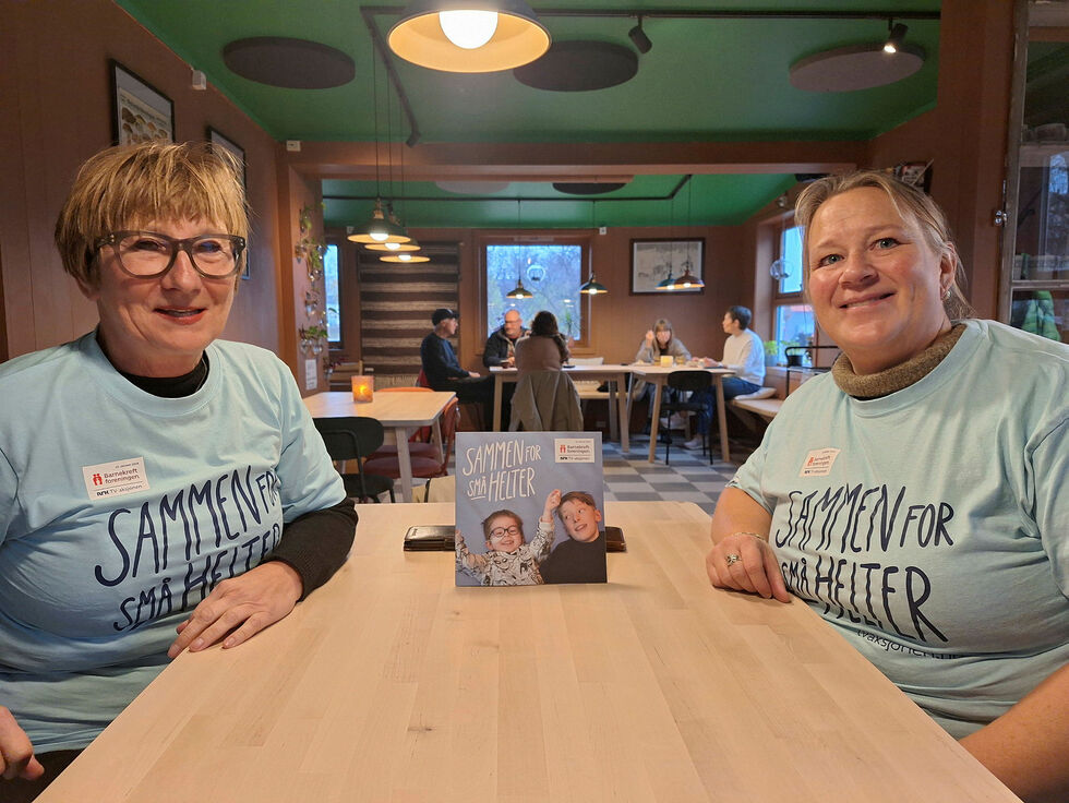 Ingunn Eriksen og Lise Marianne Johansen står i bresjen for årets TV-aksjon i Tana.
 Foto: Torbjørn Monsen