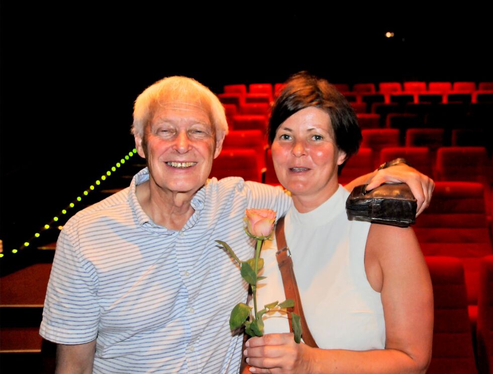 Karl Fredrik Figenschou og hans datter Marit Hilde var godt fornøyd med filmen etter premieren, og håper flest mulig vil se den.
 Foto: Hallgeir Henriksen