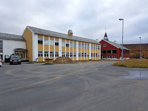 River deler av skolen
