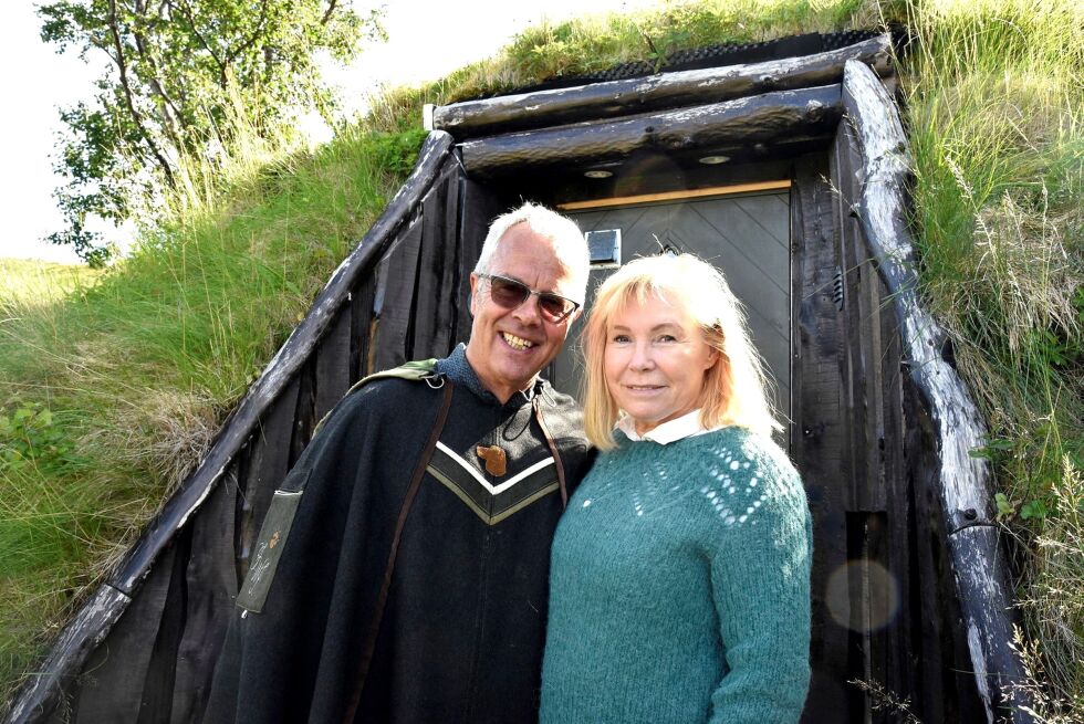 Ekteparet Ranveig og Frank William Jon skulle bare en snartur innom for å sjekke til eiendommen i Miellegavva, og siden har det bare ballet på seg.
 Foto: Cecilie Ditløvsen