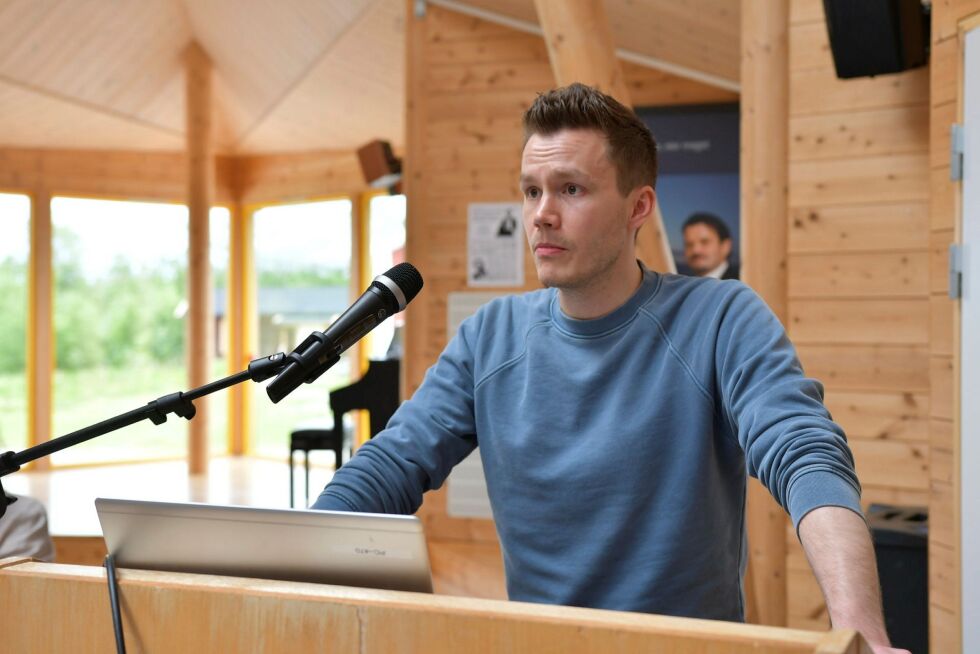 Hans Magnus Thunestvedt ber formannskapet om å lese Økokrims uttalelser om kryptovaluta og kriminelle handlinger.
 Foto: Irene Andersen