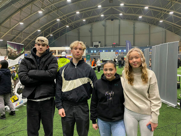 Utdanningsmesse for unge dyrker bolyst