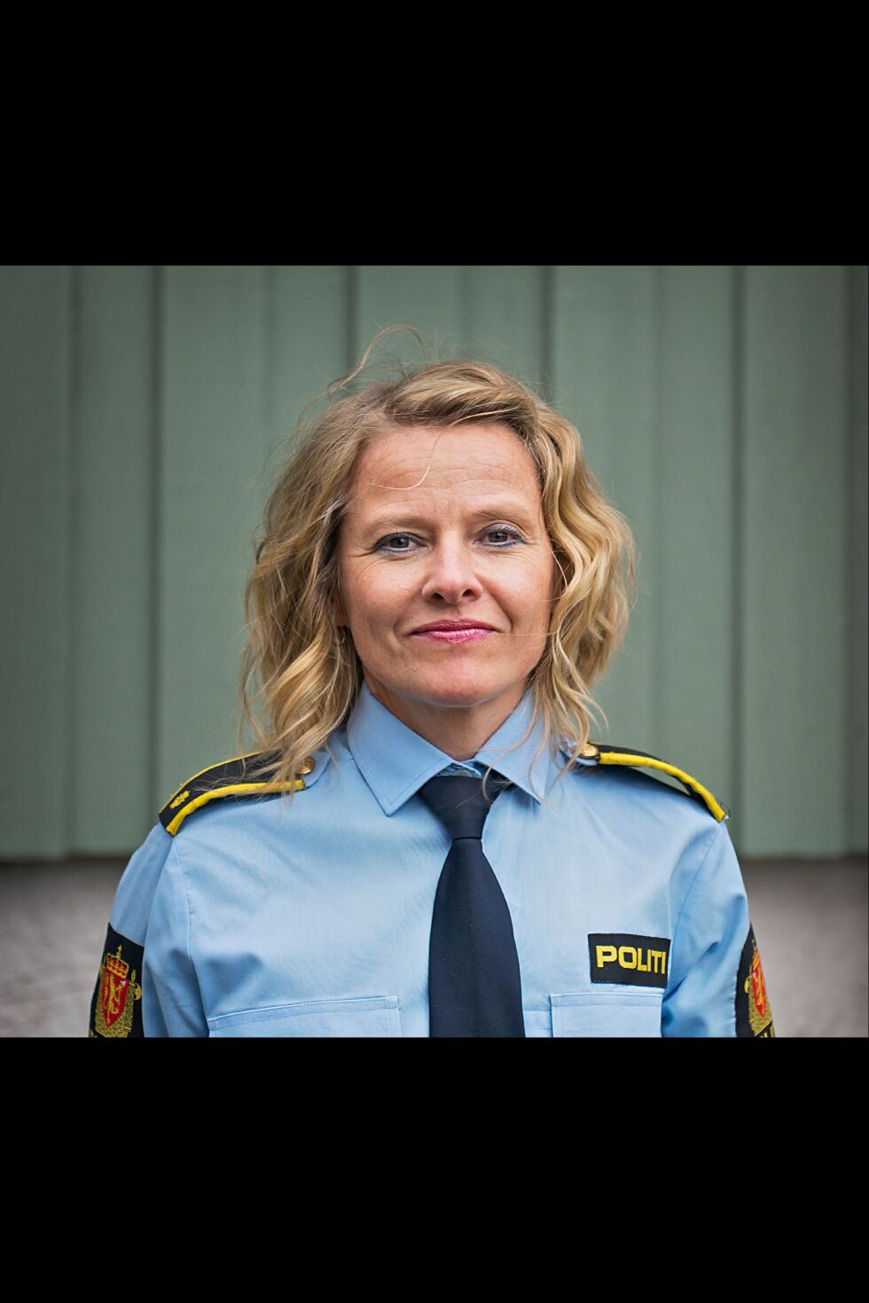 Lilja Skljarova Hansen i Finnmark politidistrikt roser samarbeidet de ulike etatene har i Karasjok, men tror flere voldssaker kunne vært avverget dersom flere kommuner hadde et slikt samarbeid.
 Foto: Frøydis Falch Urbye