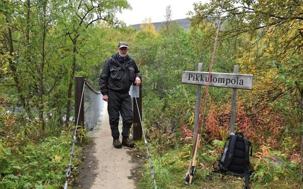 Ble frastjålet fiskestanga ved elva