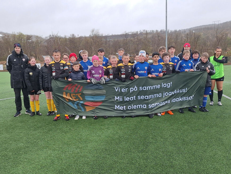 Det ble fotballfest på Tana kunstgressbane med kåring av årets «Mii-Met-Vi»-klubb og kamp mellom KIF og TBK.
 Foto: Torbjørn Monsen