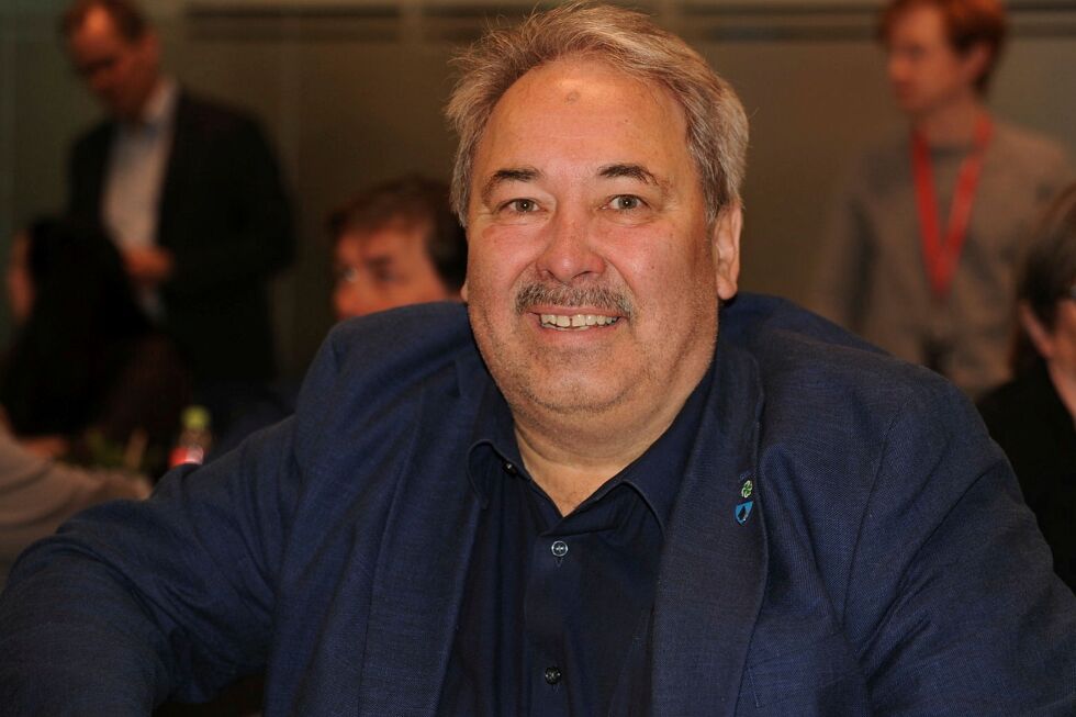 Varaordfører Jan Martin Rishaug (SP) i Alta stiller opp i Kløfta i dag, men venter med sjampanjen, til statsbudsjettet er banket igjennom.
 Foto: Rita Heitmann