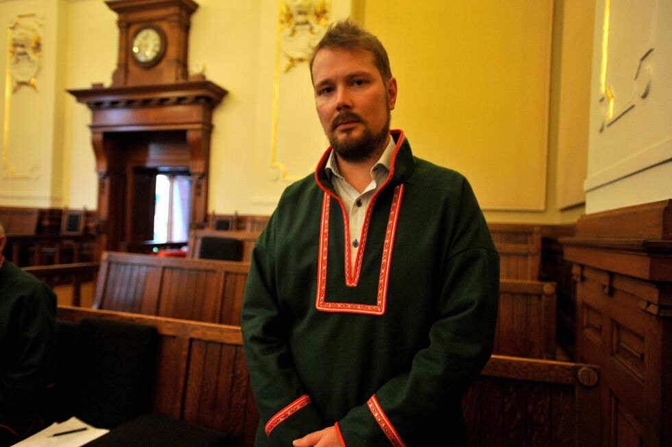 Mikkel Sara sier de vil starte et fond om de skulle tilkjennes eiendomsrett over et området på Stjernøya.
 Foto: Erik Brenli