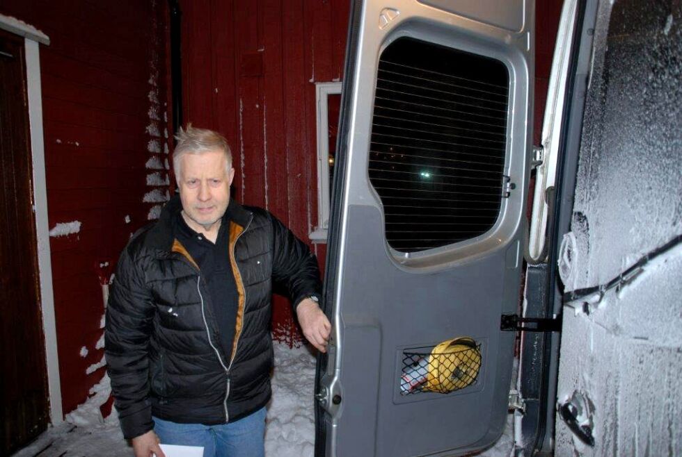 En epoke er over, Werner lukker døra til bussen for nest siste gang
 Foto: Helge Ovanger