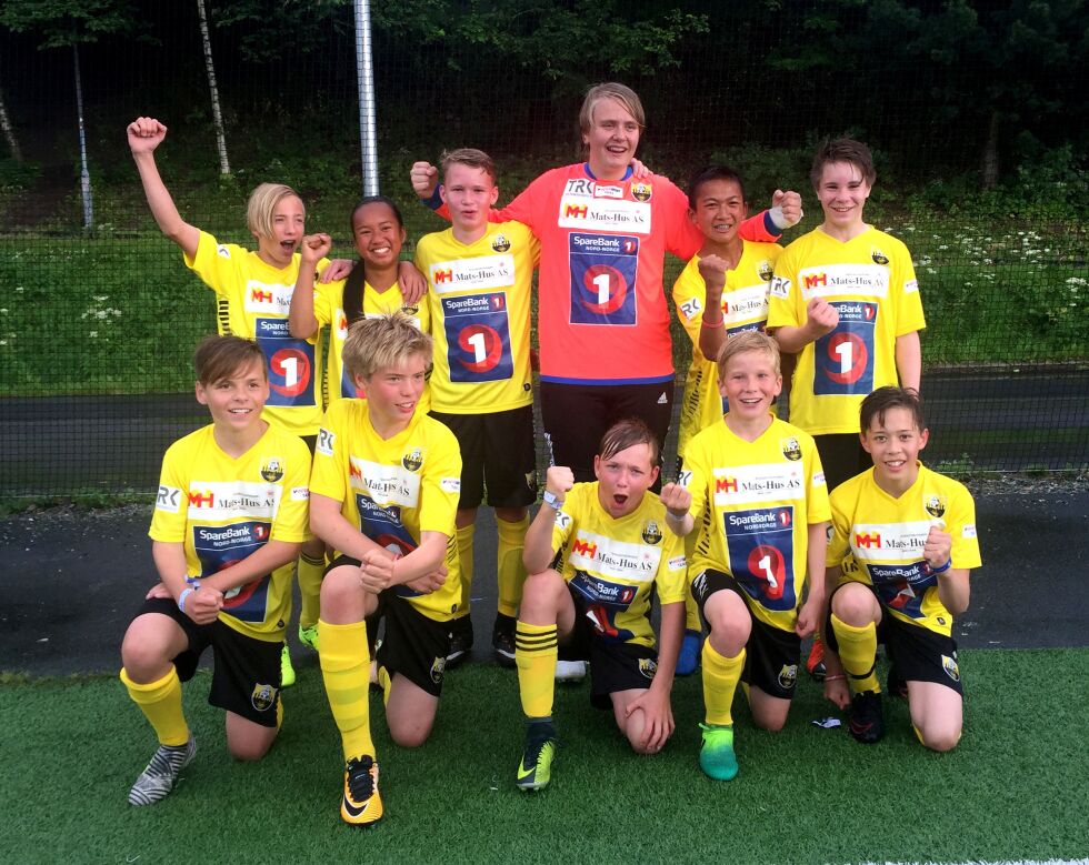 Tana BK sine smågutter gjorde det meget bra i årets Norway Cup, og laget er nå klar for kretsfinaler i Øksfjord.
 Foto: Kristin Soini