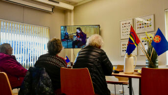 Mii guldalit - Met kuuntelemma - Vi lytter