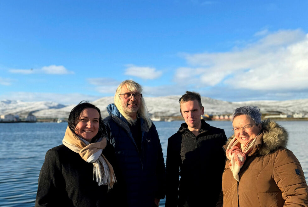 Fra venstre: Hovedtillitsvalgt Ausra Johannesen, Alf Normann Hansen (SV), varaordfører Eskil Langås (Frp) og ordfører Ragnhild Vassvik (Ap).
 Foto: Gamvik kommune