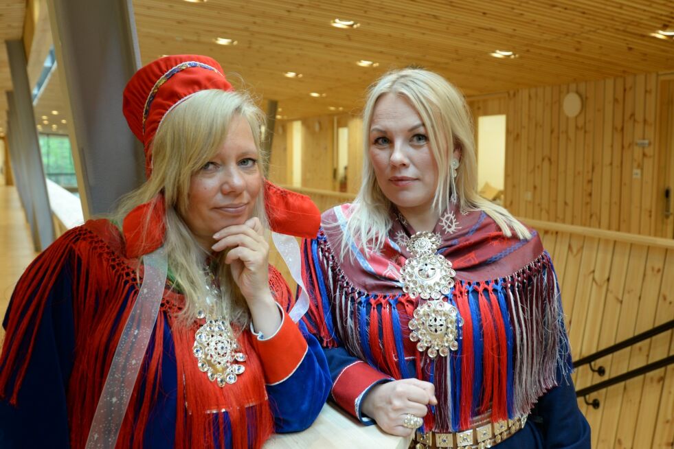 Ellen Kristine Saba (Høyre) og Laila Susanne Vars (Árja) vil sette loven under lupen.
 Foto: Steinar Solaas