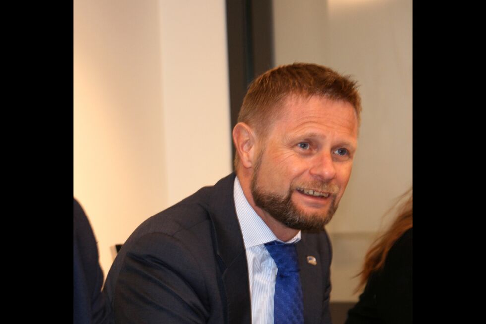 Helseminister Bent Høie (H) lover å få utredet SANKS muligheter for grenseoverskridende helsebistand i Sápmi.
 Foto: Arkiv